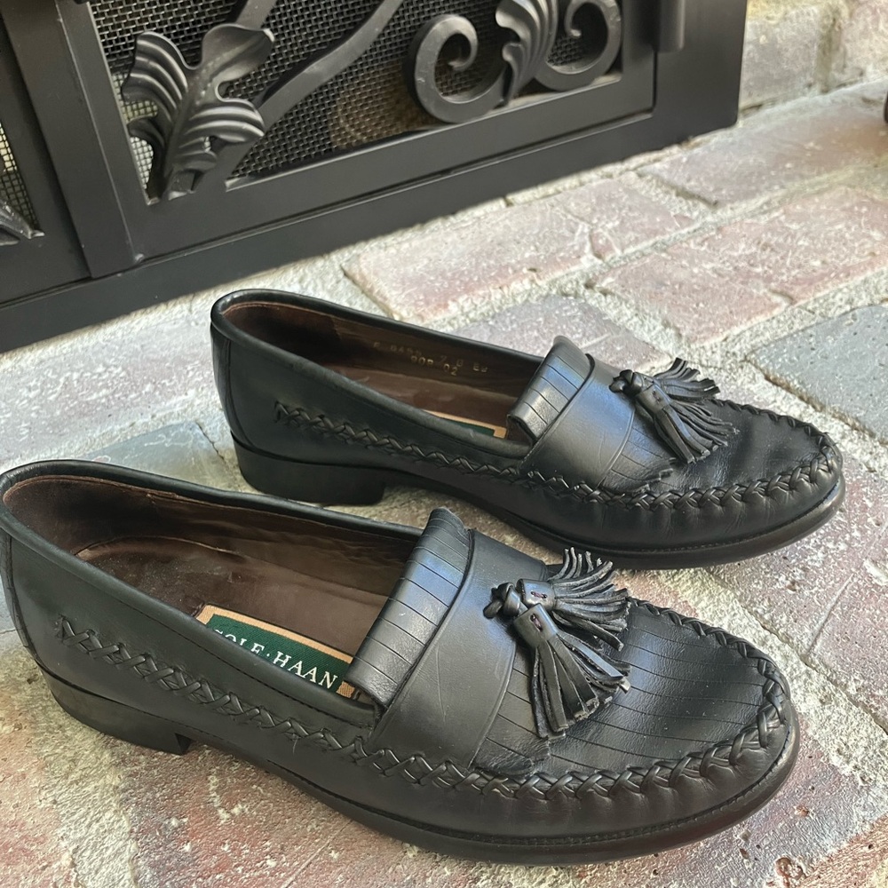 Cole Haan Kiltie Navy Blue Leather Loafers with Tassels